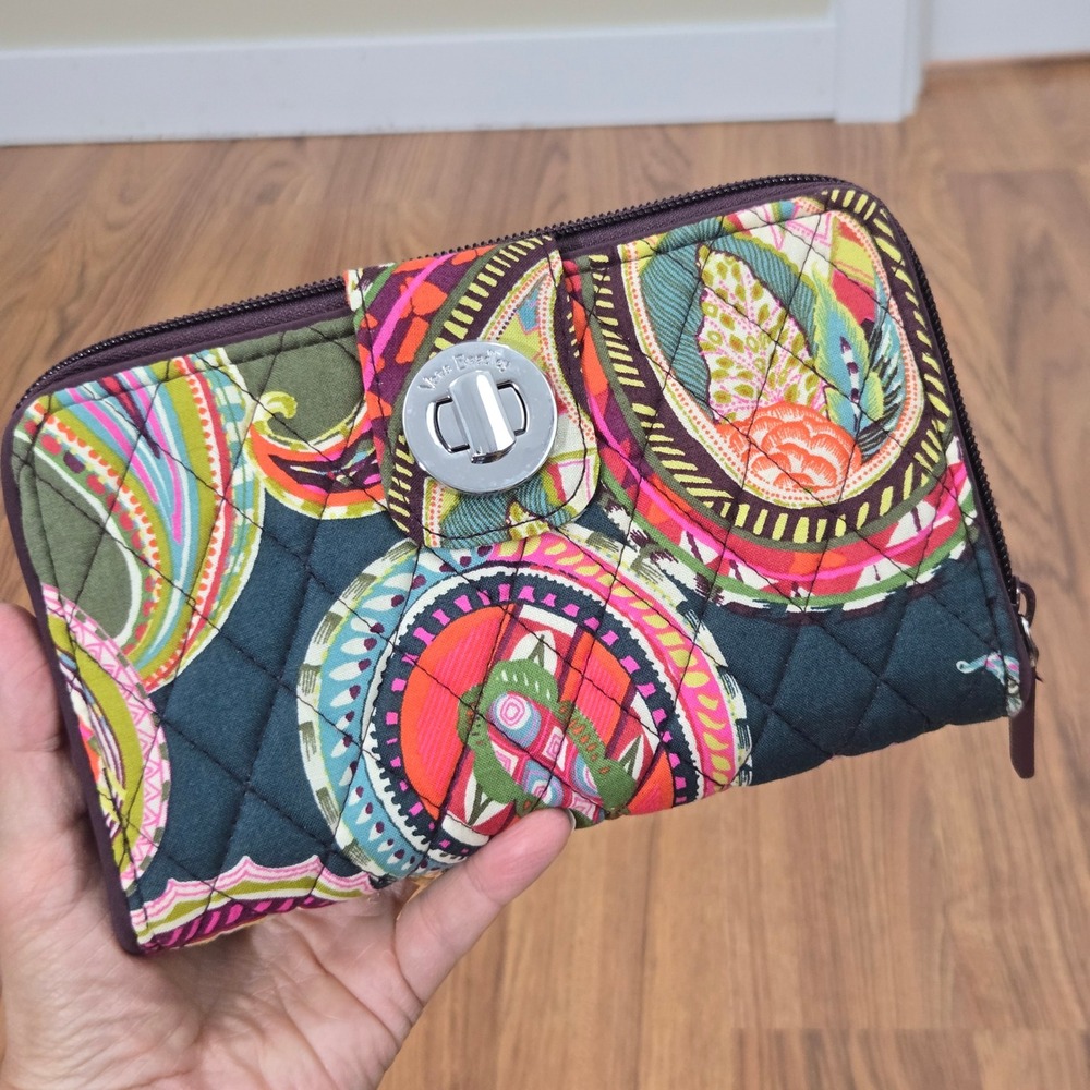 Vera Bradley Turnlock Wallet Paisley Quilted Cotton Zip Around Teal Colorful 5x8